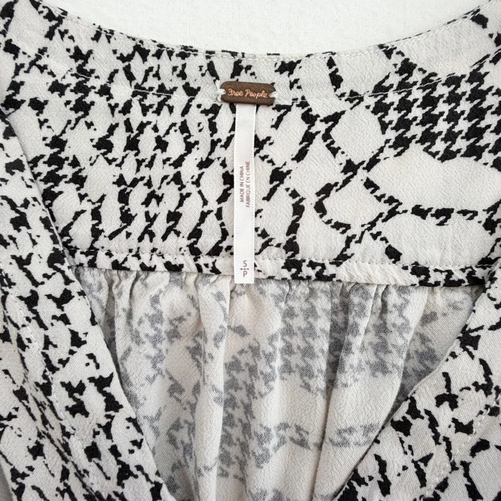 Free People Blouse Houndstooth Snakeskin Puff Long Sleeve Victorian Dark Boho S